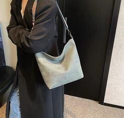 207aca8e264c4896b1931ced9d3c6a10-Max-Origin