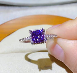 21f930be0cad47d29af4b54921c46dfc-Max