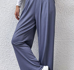 Pleated Detail Wide-Leg Pants with Pockets