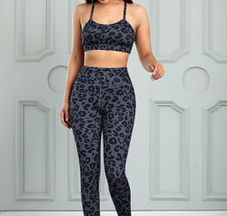 5200e2abe0494c24af0a39e53747df05-Max