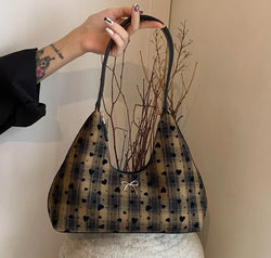 9c79694b-a7d5-4536-b452-85879b8a9c4f-Max