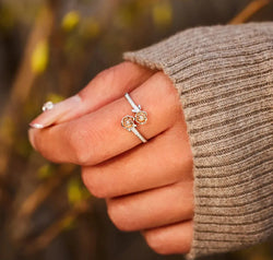 b90f1330-8d2a-4b8c-b7e2-e5a85bb36715-Max