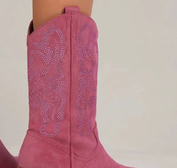 c189b138-8ef6-4182-9027-477bed42b1a0-Max