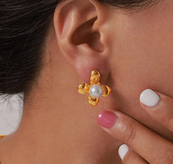 Synthetic Pearl Titanium Steel Flower Earrings