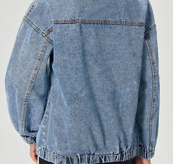 ce637789-d259-4a66-a747-ab7a2fb30f6f-Max