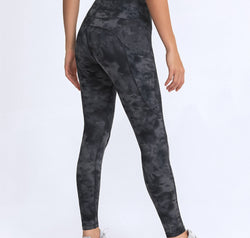 Wide Waistband Leggings with Pockets
