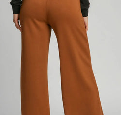 d9516017-58fd-4587-bf92-55836172a0c5-Max