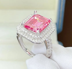 f8885add-ee20-453c-98f0-e343e96c07e1-Max