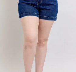 fe39b286-9a2b-42fc-b880-d59afe7246d9-Max