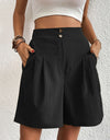 Pocketed Half Elastic Waist Shorts