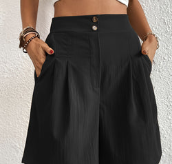 Pocketed Half Elastic Waist Shorts