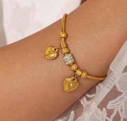 2f2c7d15-21fb-472f-93a9-fad8d1a8eb3b-Max