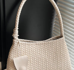 3705311de5fc4c18a1584ba67e71b713-Max-Origin