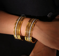 445ee4ca-5de4-457a-86ca-a07acf8273a4-Max