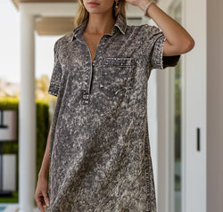 Pocketed Collared Neck Short Sleeve Denim Dress