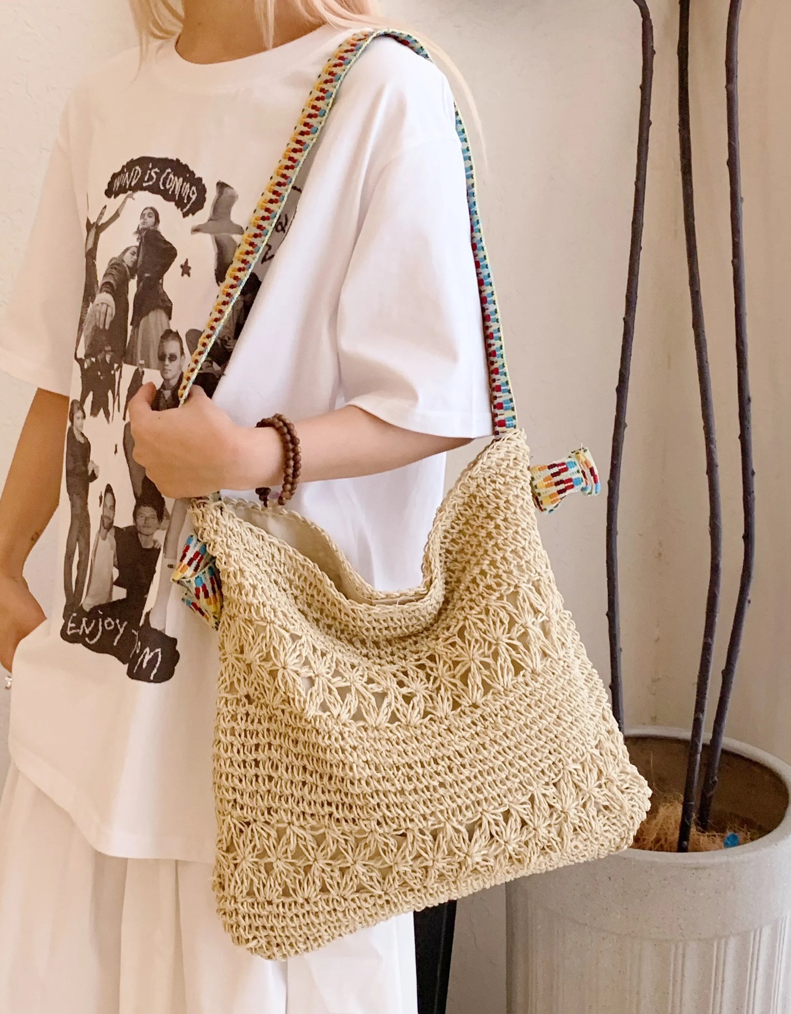 7093557918134f68bd3c37234d7875be-Max-Origin