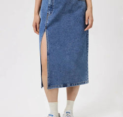 7a882625-6463-4e92-84a7-bfcae961dc72-Max