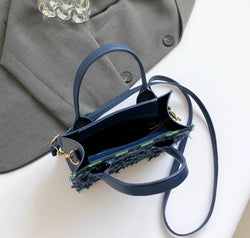 8e159cba-314b-4a62-80db-6f1035db911e-Max