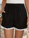 Contrast Trim Tied Shorts with Pockets