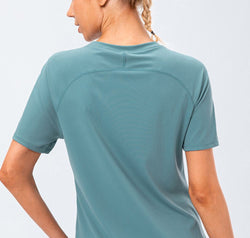 Round Neck Raglan Sleeve Active Tee