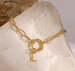 e6eda7ea-3691-4816-8670-5163715f256e-Max