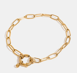 ee666ba5-56c3-429c-82e3-6d4aff5e6e56-Max